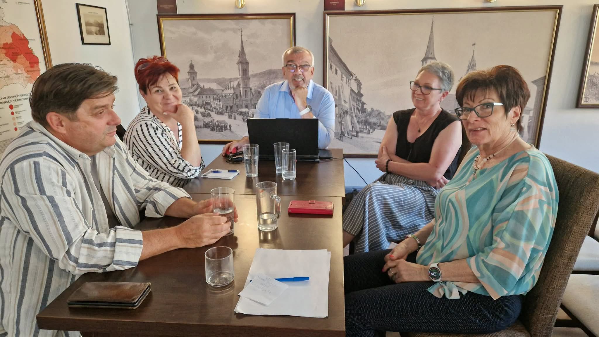 Országos munkaértekezletet tartottunk a Felvidék Házban