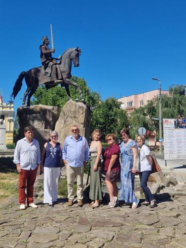 szakmai megbeszélés